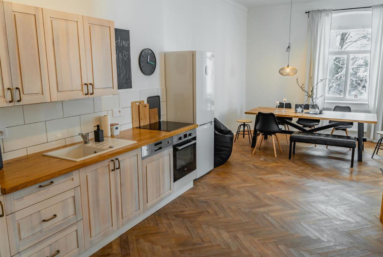 Stara Skola Hedec Aparthotel Králíky Exterior foto